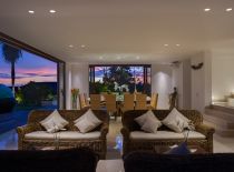 Villa Pandawa Cliff Estate - Villa Rose, Cenar en la puesta del sol